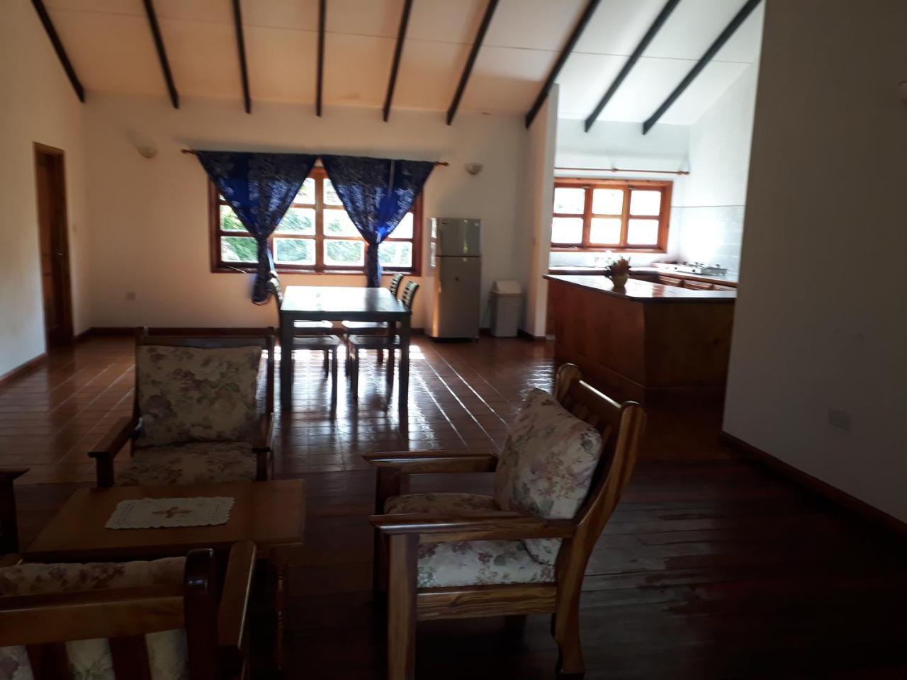 Paradise Flycatcher'S Lodge La Digue Exterior photo